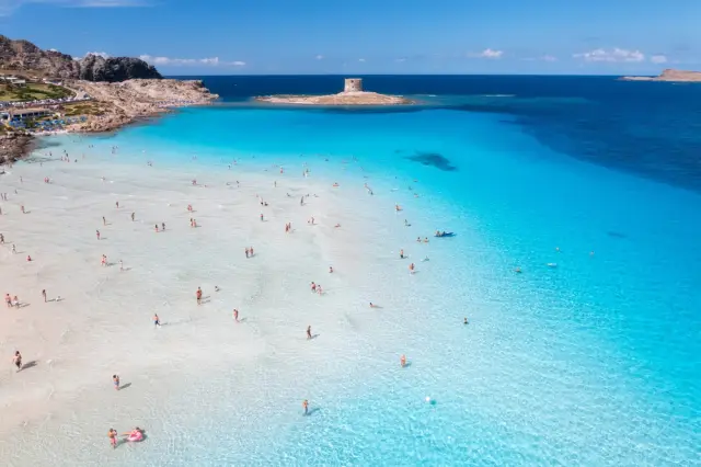 Италиански плаж ще се превърне в дестинация за голи сватби