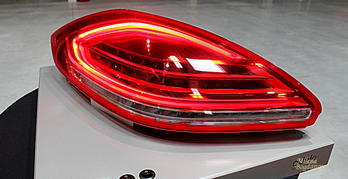 Как ще се правят задните светлини на колите (СНИМКИ)