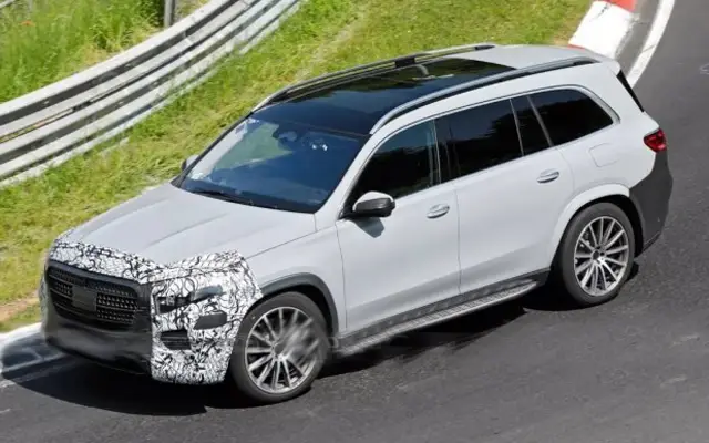 Mercedes подготвя рестайлинг за три кросоувъра едновременно | интерФакти.БГ Mercedes подготвя рестайлинг за три кросоувъра едновременно