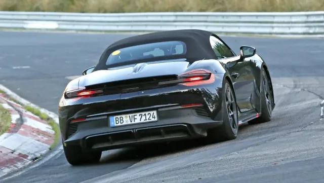 "Мъртвото" електрическо Porsche 718 се появи на "Ринга" | ФАКТИ.БГ "Мъртвото" електрическо Porsche 718 се появи на "Ринга"