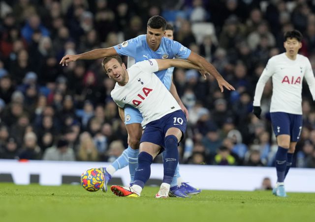  Тотнъм подчини Ман Сити в здрав мач на 