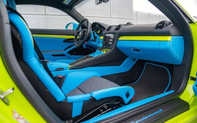 Този Cayman e доказателство, че Porsche ще направи всичко за клиентите си