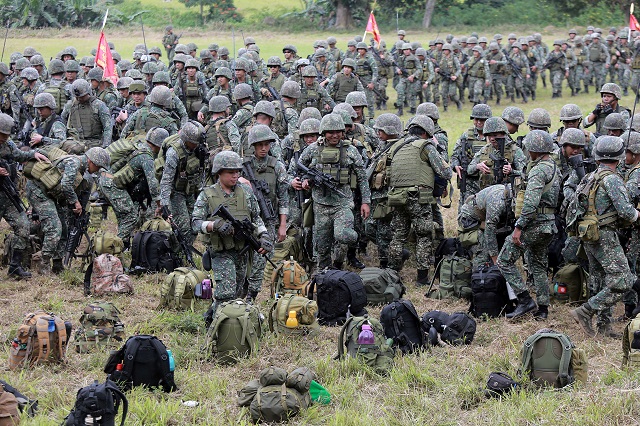 Русия модернизира филипинската армия