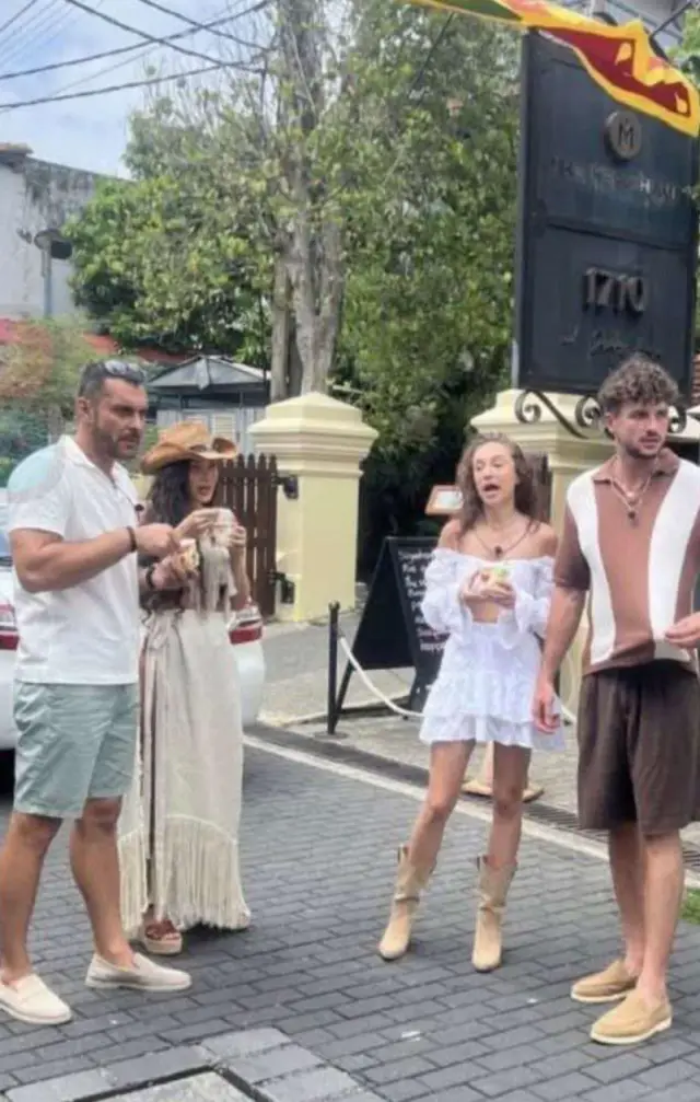 Мартина и Любомира от "Ергенът" 4 се появиха в Шри Ланка с новите Ергени (СНИМКА)