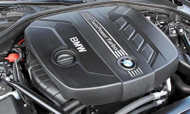 BMW 5er (F10) - дизел или бензин?