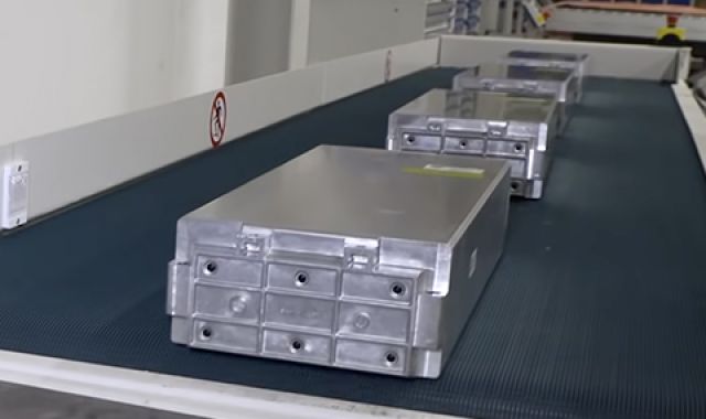  Вижте по какъв начин VW рециклира акумулатори (ВИДЕО) 