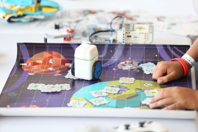  Български деца разговаряха с астронавтите в МКС (ВИДЕО) 