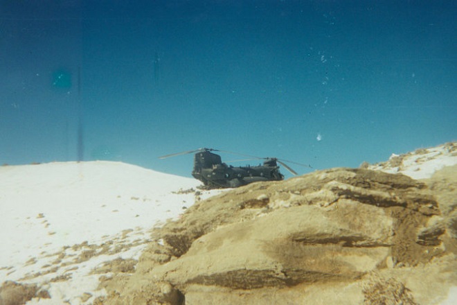 Храбрата история на един пехотинец оставен от екипа си