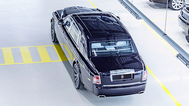 Сбогом, Rolls-Royce Phantom 7!