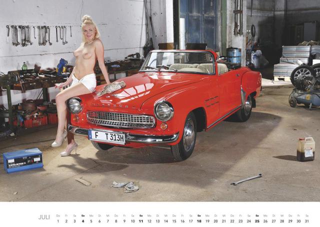  Мечтата на механика: голи девойки в автосервиз (Снимки 18+) 