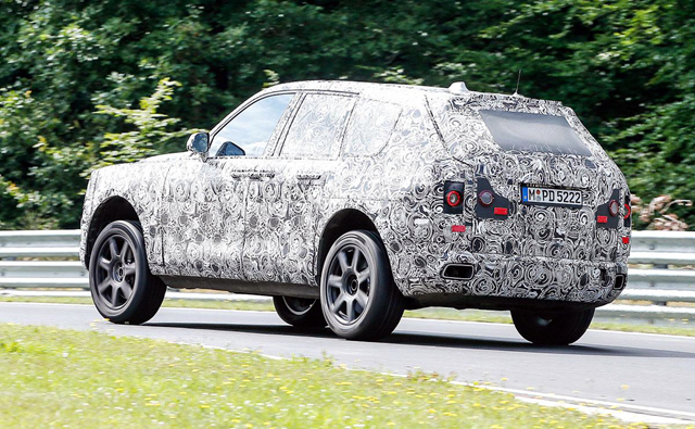 Rolls-Royce: Bentley Bentayga е Audi Q7 под прикритие