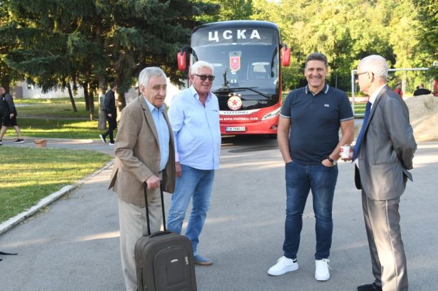 ЦСКА потегли за Скопие с 22 футболисти, национал пропуска мача 