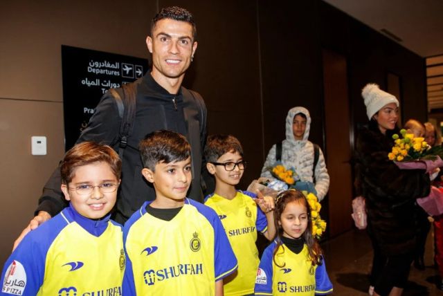  В Саудитска Арабия демонстрираха гордостта си от пристигането на Роналдо (ВИДЕО)