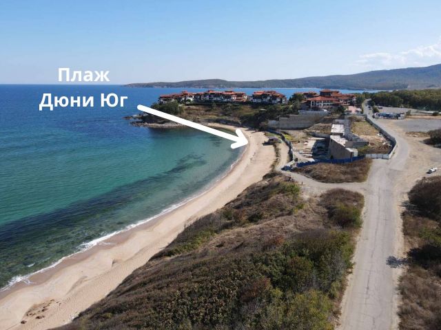 Нов собственик на спорен недостроен комплекс на Черноморието