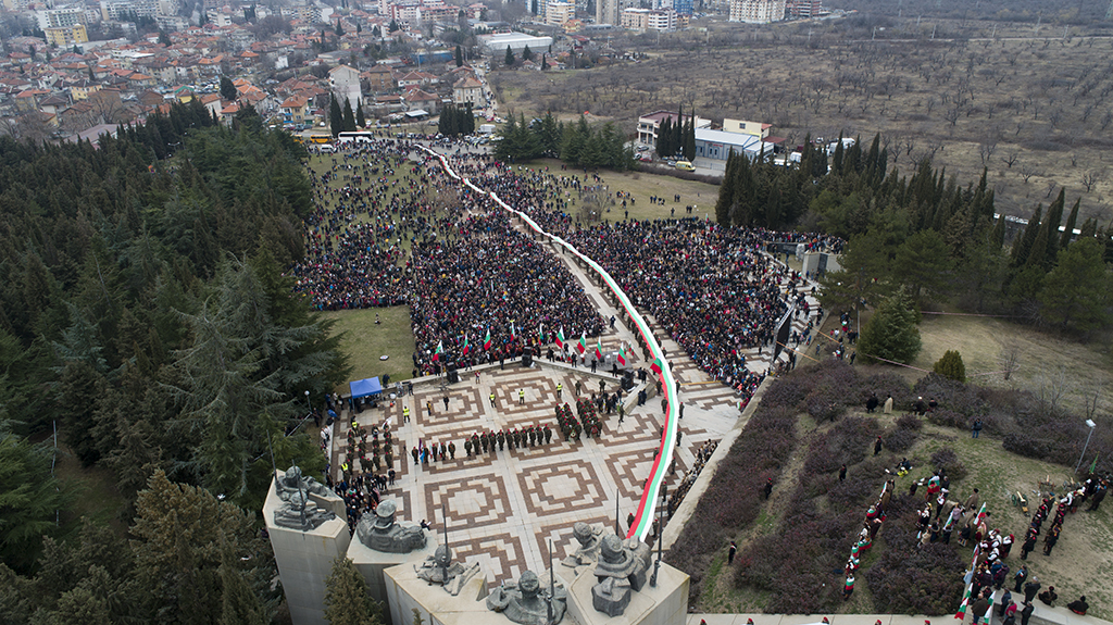 България празнува 141 години свобода