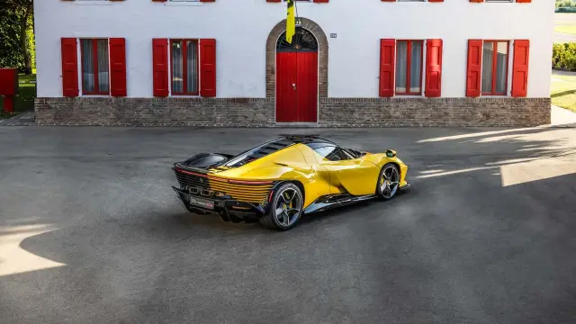 Запознайте се с най-скъпото ново Ferrari в историята