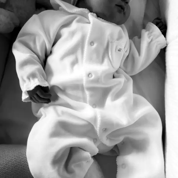 Николета Лозанова показа снимка на новородената си дъщеря и избухна със силни думи