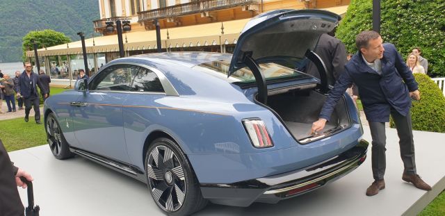 Rolls-Royce ще направи "черен списък" със собственици на Spectre