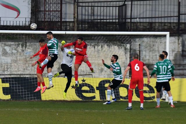  Черно море с домашен триумф против Царско село 