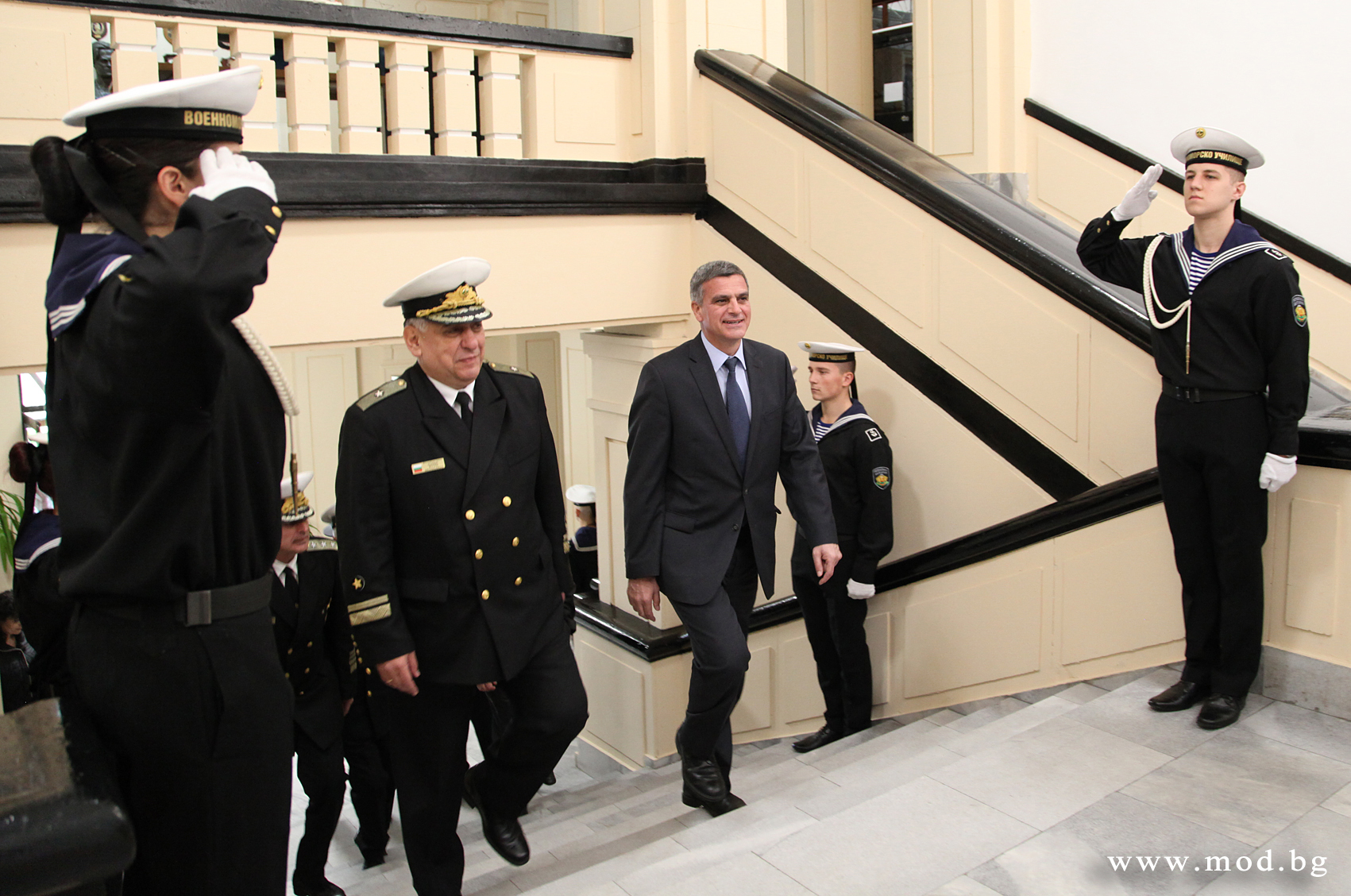 Страхотно шоу за 100 г. Военноморска авиация (СНИМКИ)