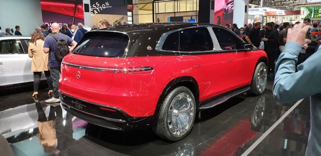 Лукс на ток: Maybach показа първия си SUV | ФАКТИ.БГ Лукс на ток: Maybach показа първия си SUV
