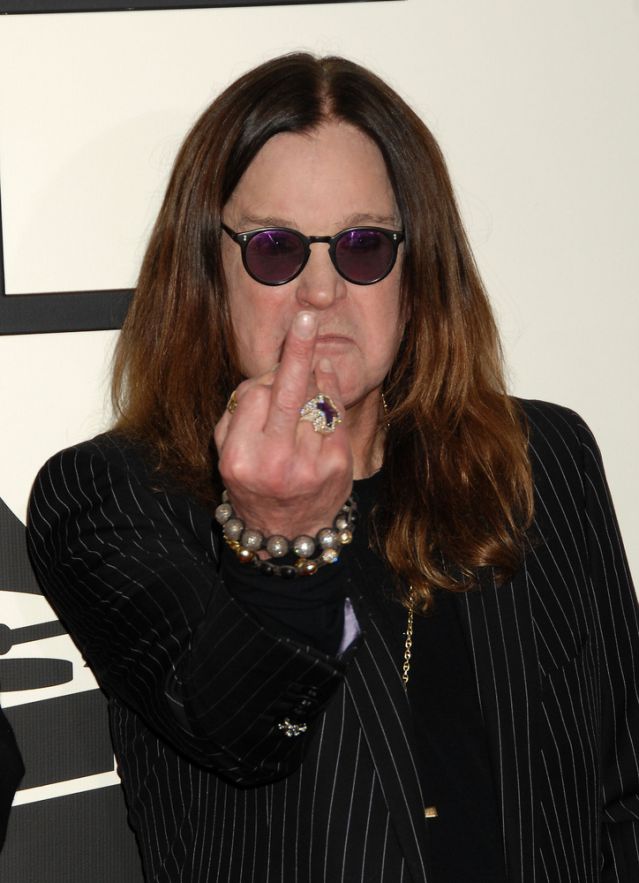  Принцът на мрака става на 72 години 