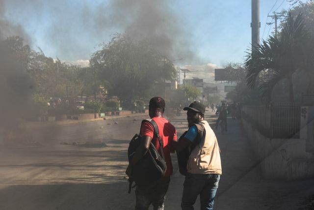 Хиляди протестиращи в Хаити поискаха оставката на премиера 