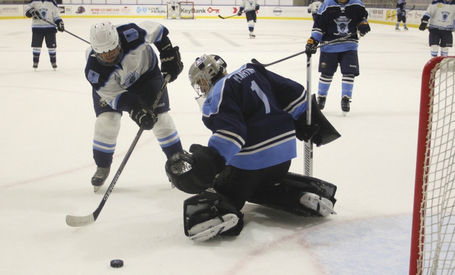 Рекорд! Хокеен мач продължи 11 дни