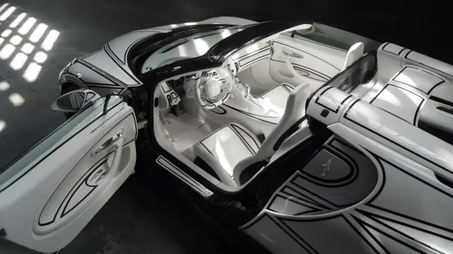 Bugatti Mistral Blanc Éternel е суперскъп роудстър с порцеланови елементи в екстериора и интериора