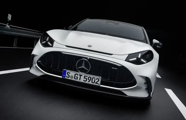 Представяме ви първи новата суперкола Mercedes AMG GT 4-Door Coupe (ВИДЕО)