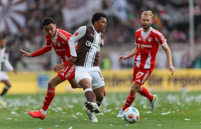 Байерн Мюнхен с разгром, подобри рекорд и след седмица може да е шампион