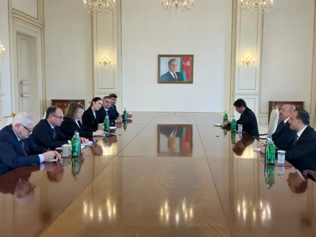  Киселова: Азербайджан е основен сътрудник на България в региона на енергетиката СНИМКИ 