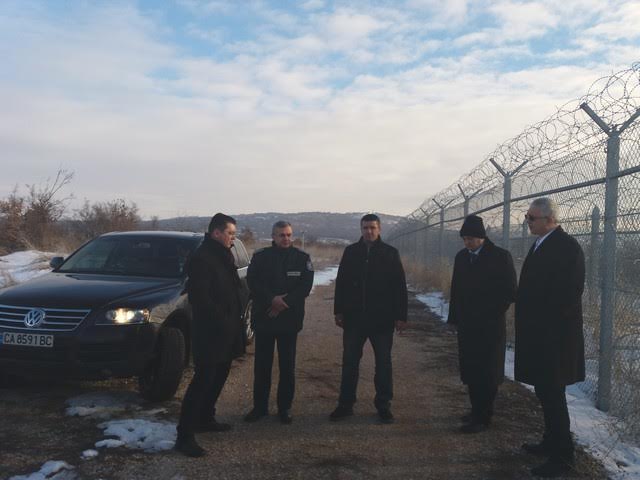 Вътрешният министър инспектира границата ни с Турция