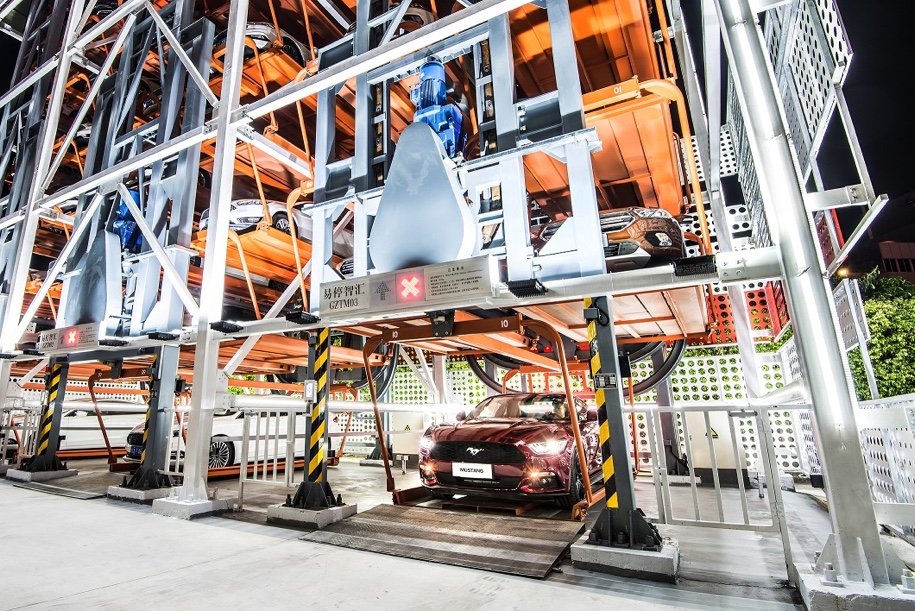 Ford и Alibaba с вендинг автомат за коли