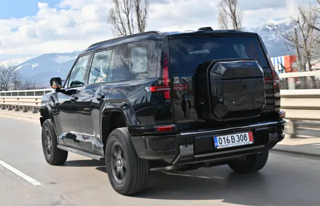 Тествахме китайското офроуд страшилище MHERO 817 (вижте и какъв брой коства у нас)