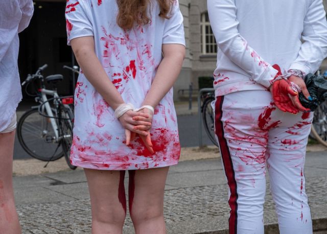 Експерт на ООН: Русия раздава виагра на войниците и използва изнасилванията като военна стратегия