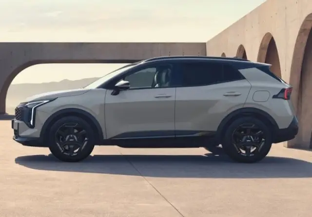 Тъмната страна на елегантността: KIA Sportage дебютира в ексклузивна серия Black Edition