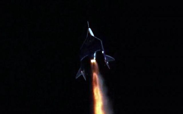 Virgin Galactic изпрати първите си туристи в космоса