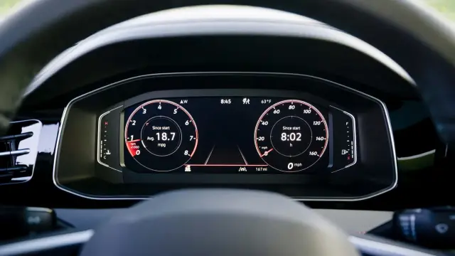 Volkswagen към този момент не предлага коли с механична трансмисия в САЩ