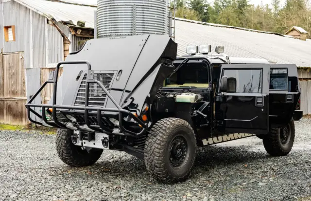 Продава се Hummer-ът на Тупак Шакур