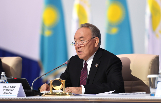 Назарбаев начерта основните задачи на правителството