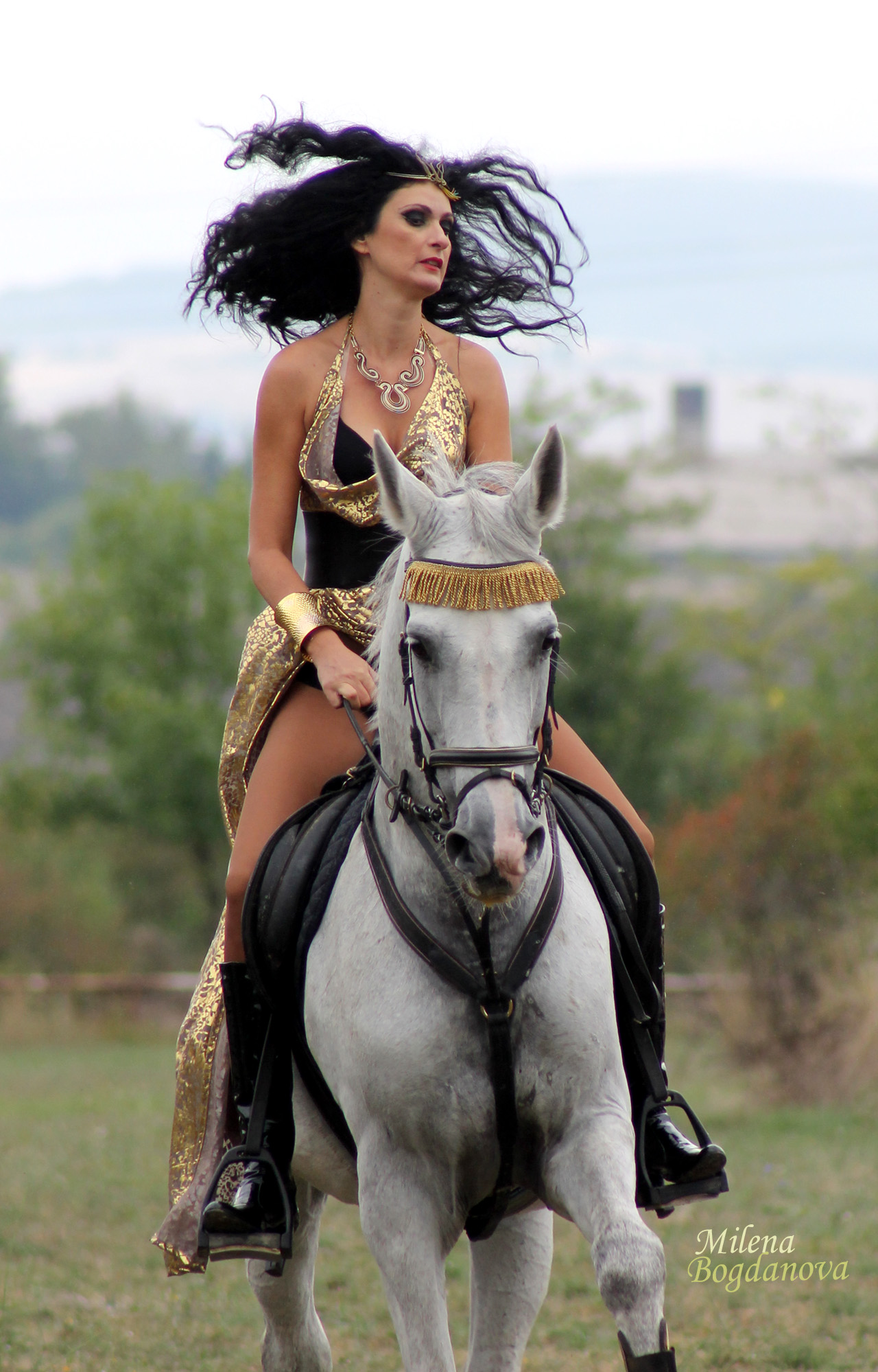 Коне и мотори в моден танц (СНИМКИ)