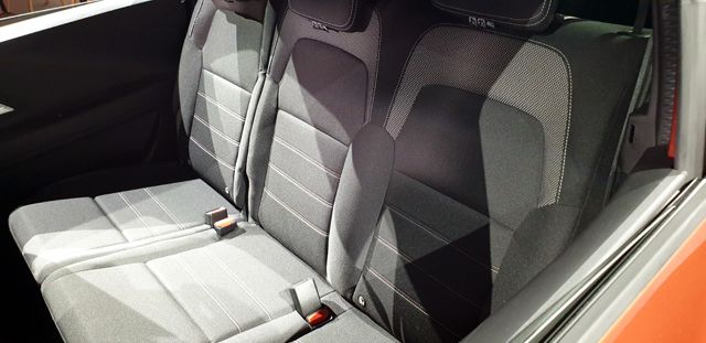 `Запознайте `Запознайте