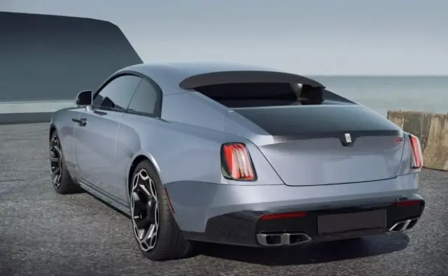 Дебютира най-мощният и най-бърз Rolls-Royce. И той не е електрически