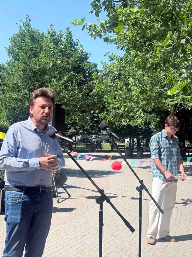 Кметът на Слатина откри арт фестивал за младежи в парк „Гео Милев“