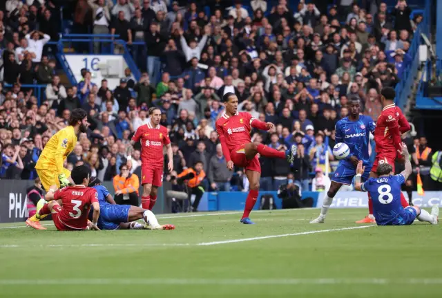 Челси с извънредно значима победа над Ливърпул