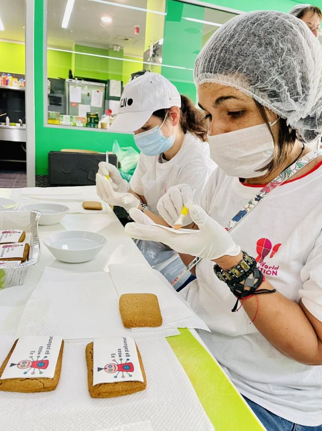 `Международен `Международен