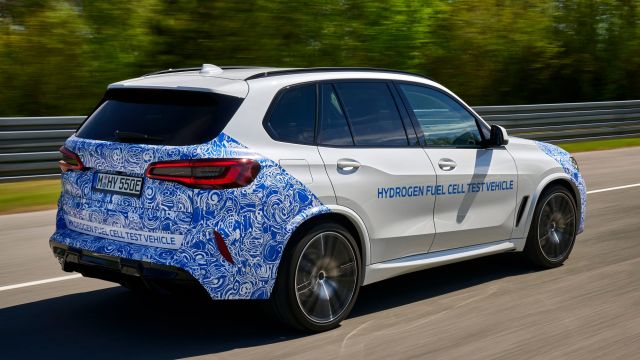  BMW ще тества X5 на водород по пътищата в Европа 