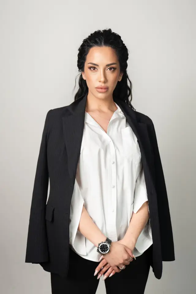  Най-младата дама в туризма трансформира комплекс в Цигов чарк в божествен ъгъл 