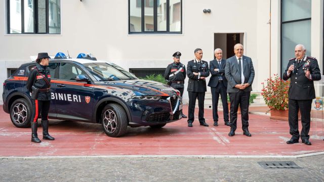 Бронирана Alfa Romeo Tonale ще служи на полицията